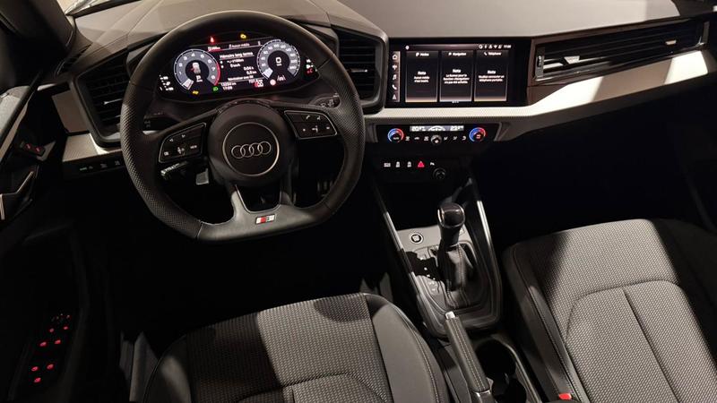 Audi A1 sportback 30 Tfsi 116 ch s tronic 7 s line Plus