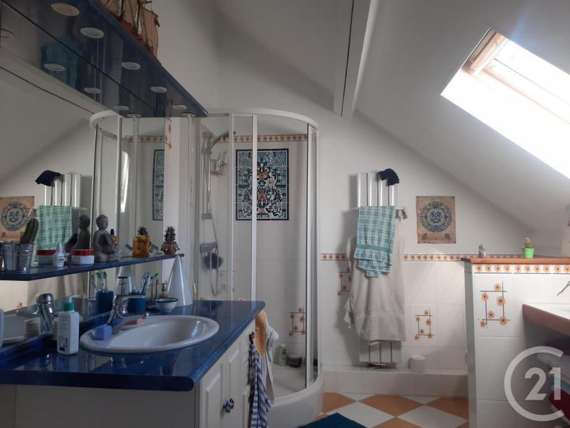 Pavillon - 186 m² - 8 pièces