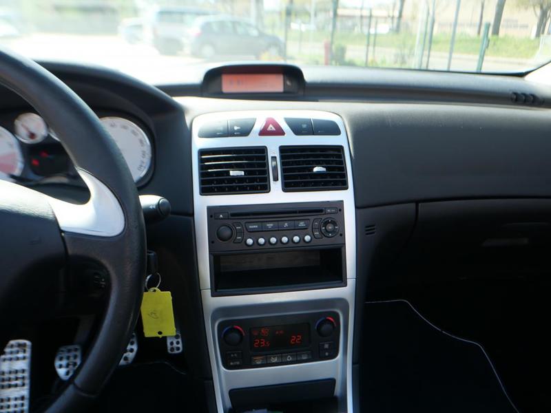 Peugeot 307 Cc 2.0i-16v
