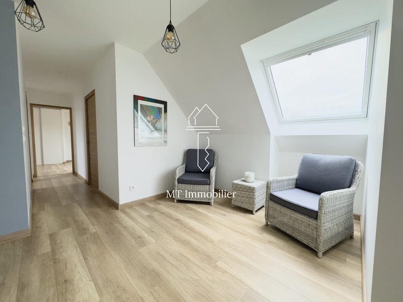 Maison contemporaine - 196 m² - 7 pièces