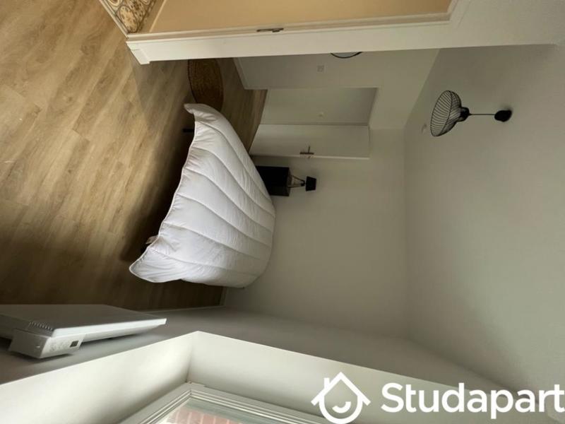 Chambre - 12 m² - 1 pièce