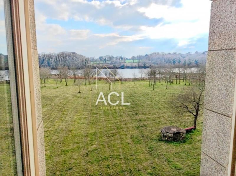 Propriété - 360 m² - 11 pièces