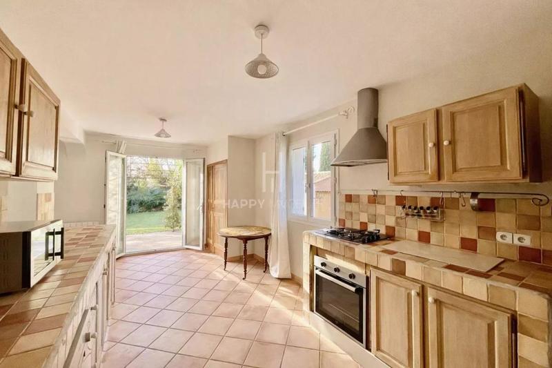 Maison - 211 m² - 7 pièces