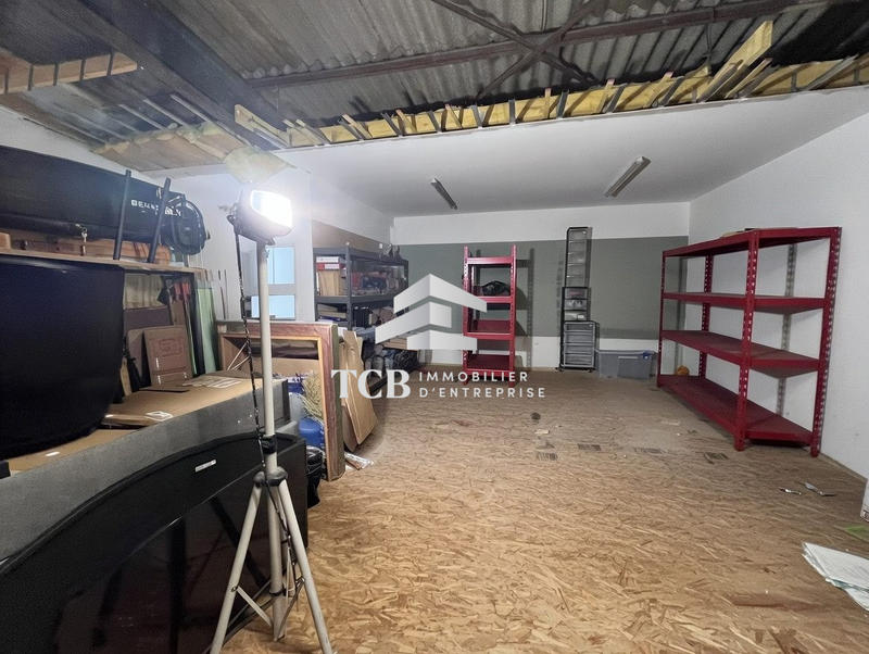 Local d'activités - 145 m²
