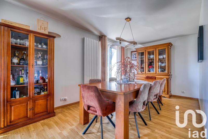 Maison - 170 m² - 6 pièces