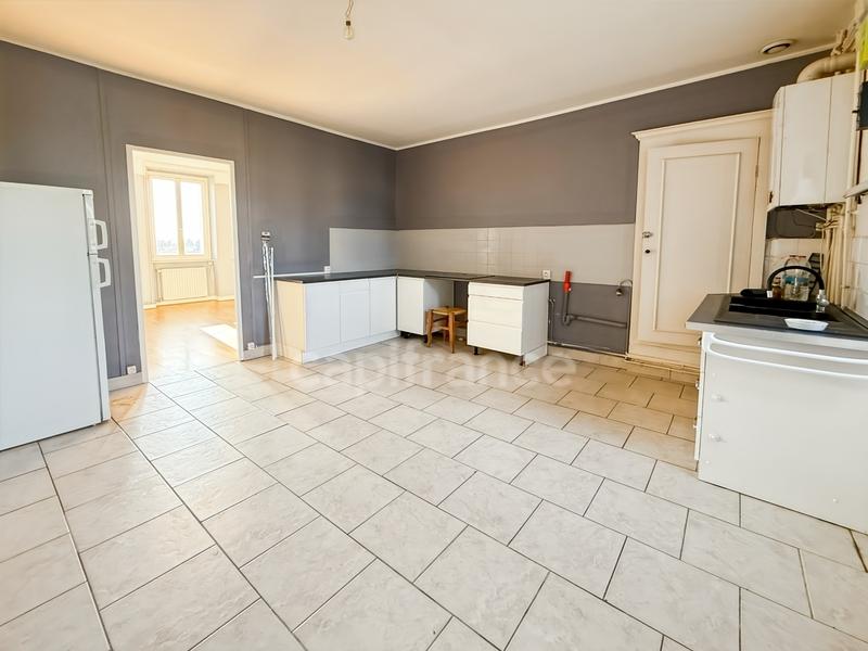 Immeuble - 275 m² - 13 pièces