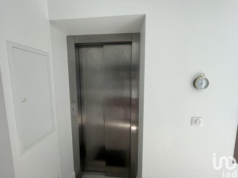 Maison - 250 m² - 6 pièces