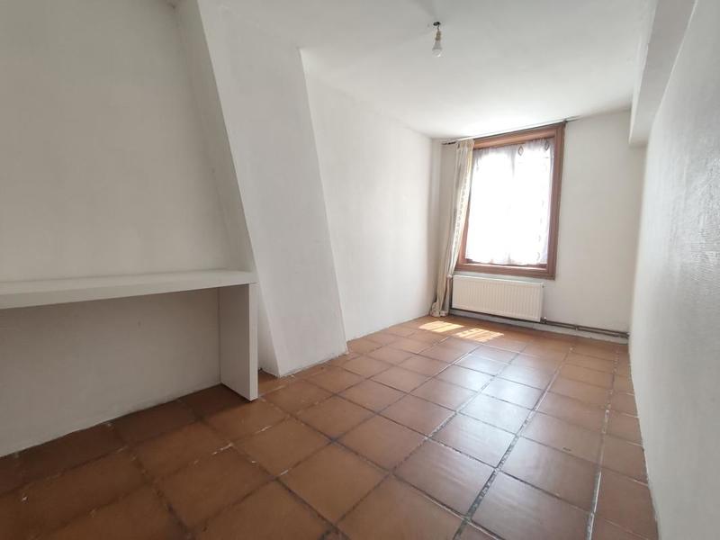 Maison - 205 m² - 9 pièces