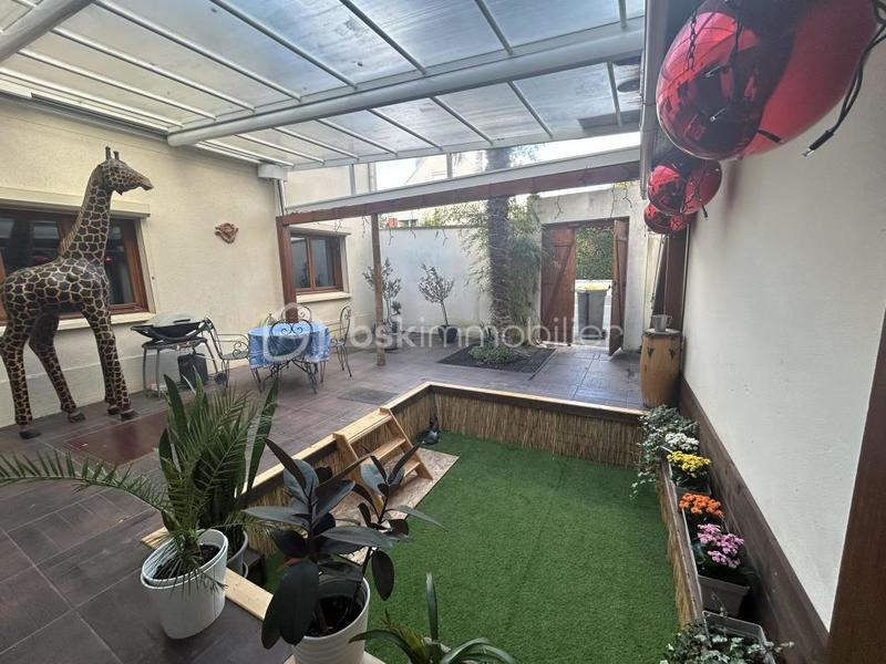 Maison - 122 m² - 5 pièces