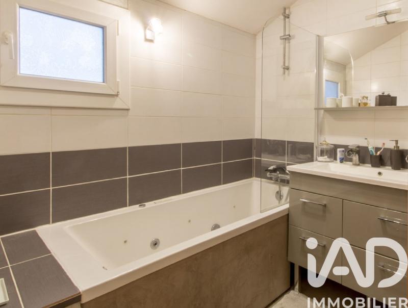 Maison - 81 m² - 5 pièces