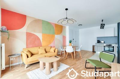 Chambre - 9 m² - 1 pièce