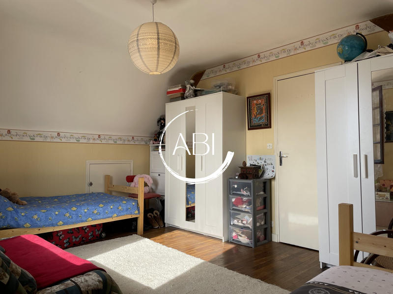 Maison traditionnelle - 130 m² - 6 pièces