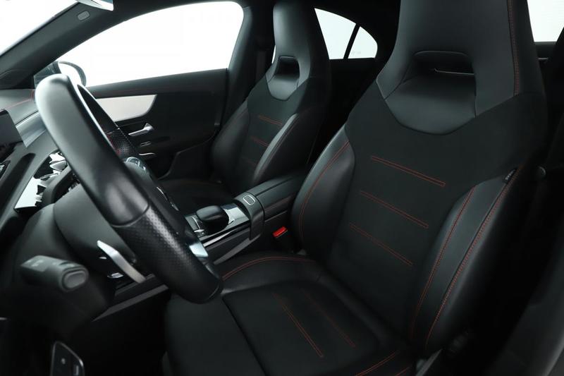 Mercedes Cla 220 d Amg Line 8g-Dct 190 ch