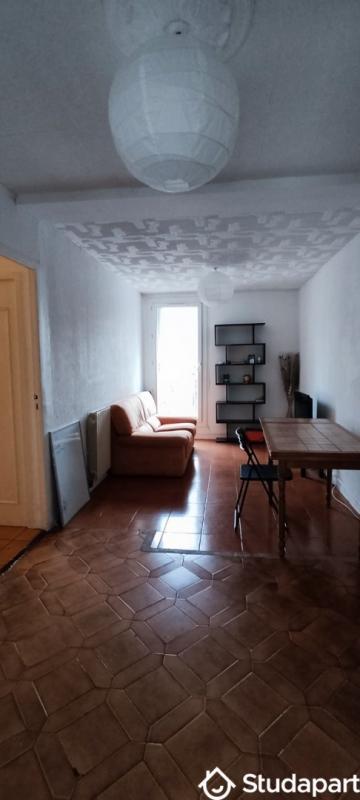 Chambre - 9 m² - 1 pièce