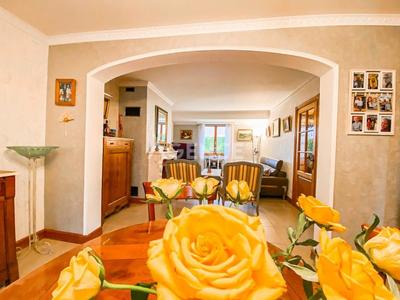 Maison - 138 m² - 6 pièces