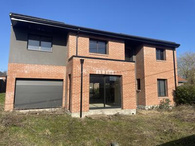 Maison - 168 m² - 5 pièces