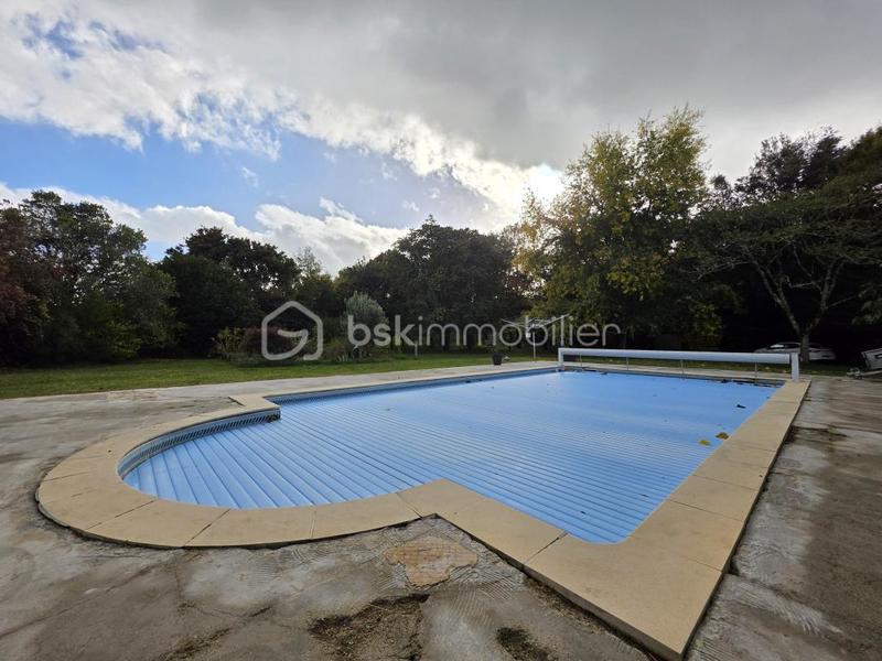 Maison en pierre - 170 m² - 6 pièces