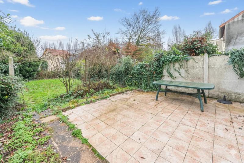 Maison - 85 m² - 5 pièces