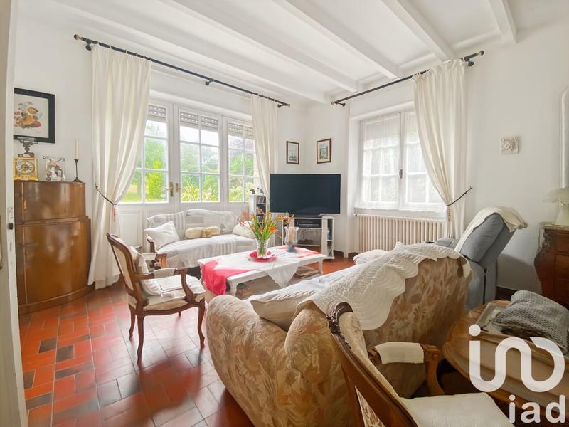 Maison - 200 m² - 8 pièces