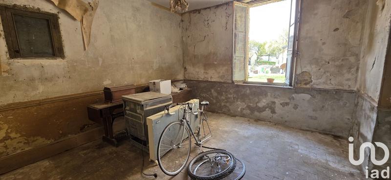 Ferme - 800 m² - 5 pièces