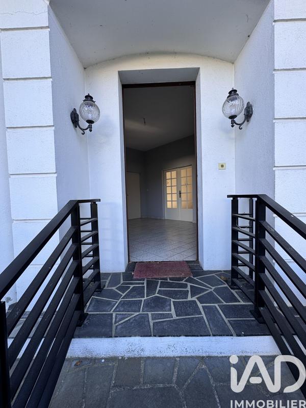 Maison - 344 m² - 8 pièces