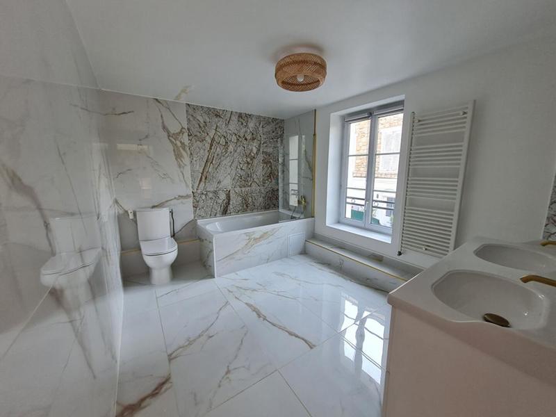 Maison - 151 m² - 6 pièces