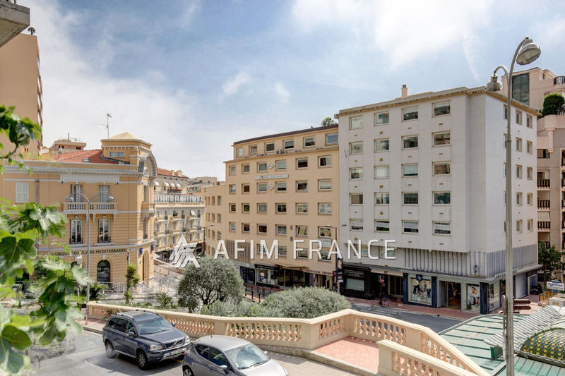 Appartement - 175 m² - 5 pièces