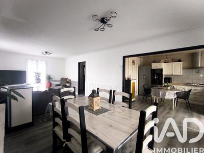 Maison - 95 m² - 5 pièces