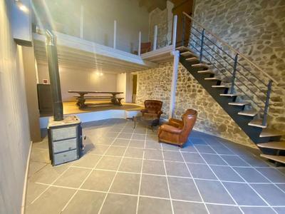 Propriété - 280 m² - 8 pièces