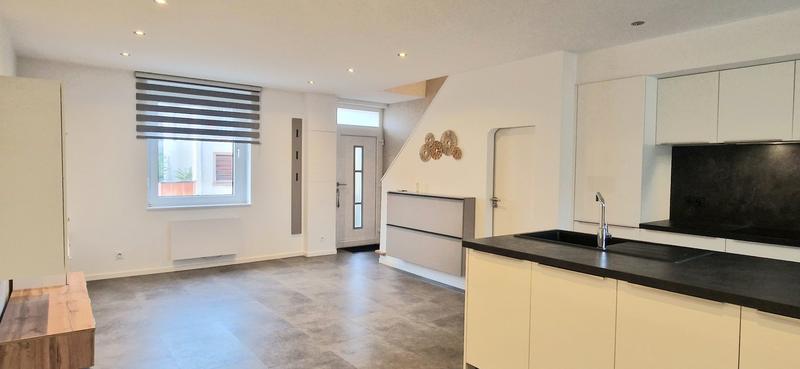 Maison - 84 m² - 5 pièces