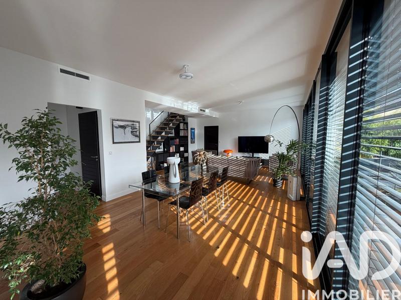 Maison de maîtres - 150 m² - 6 pièces