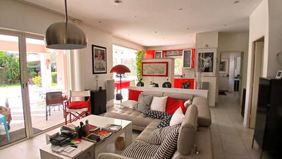 Viager - Maison - 215 m² - 7 pièces