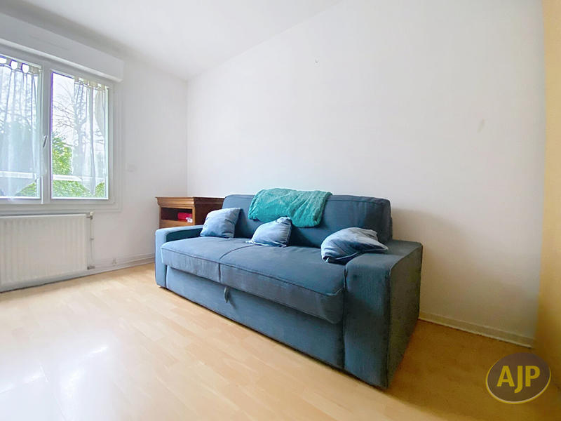 Maison - 93 m² - 5 pièces