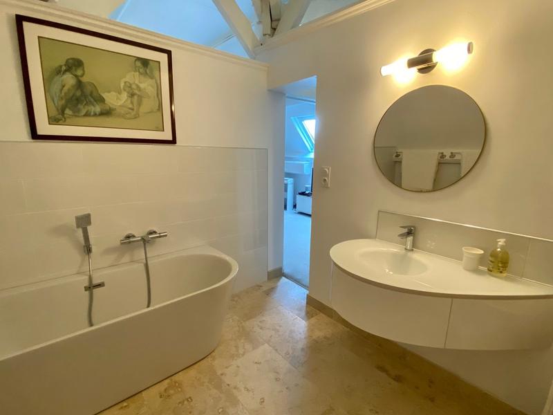 Maison traditionnelle - 170 m² - 4 pièces