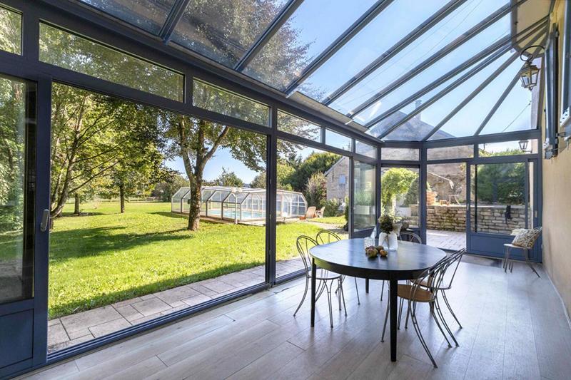 Propriété - 413 m² - 10 pièces