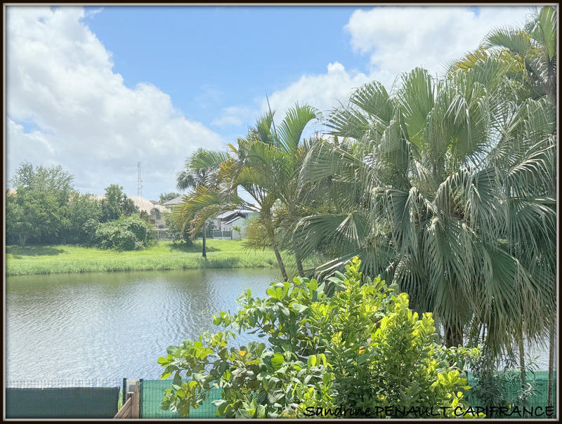 Maison - 104 m² - 4 pièces