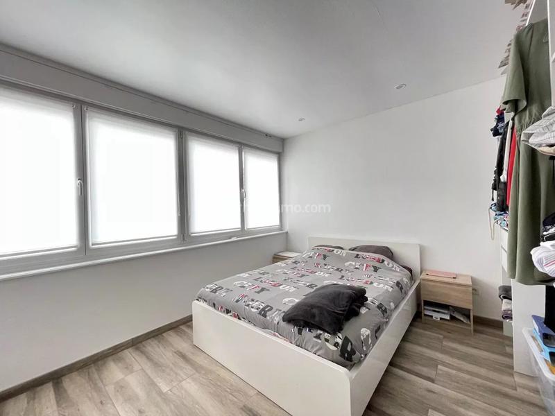 Appartement - 80 m² - 5 pièces
