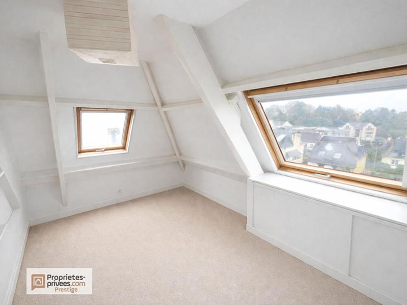 Maison - 172 m² - 7 pièces