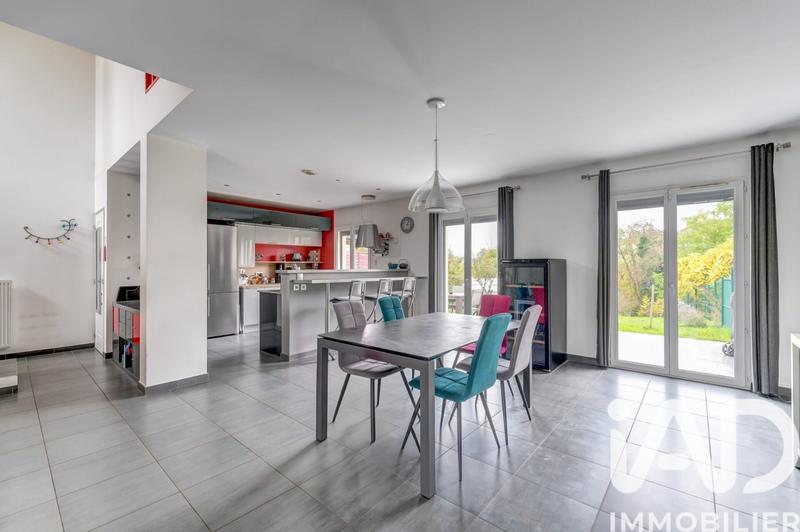 Maison - 115 m² - 4 pièces
