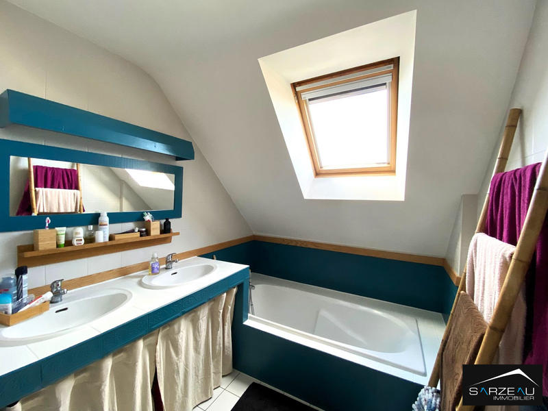 Maison - 130 m² - 7 pièces