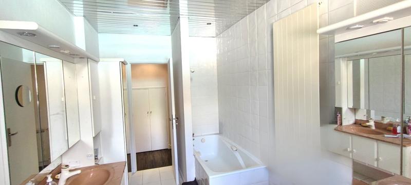 Villa - 355 m² - 9 pièces