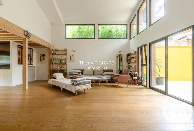 Maison de maîtres - 211 m² - 6 pièces