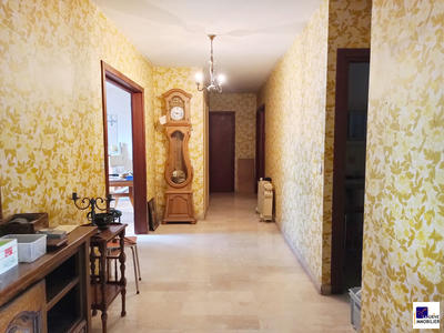 Appartement - 95 m² - 4 pièces