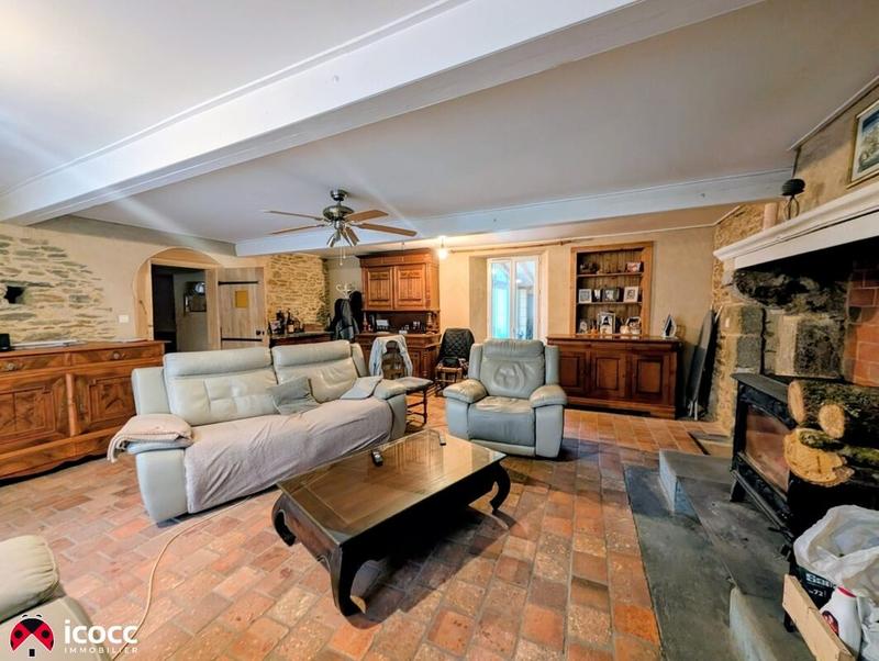 Maison chambre d'hôtes - 221 m² - 8 pièces