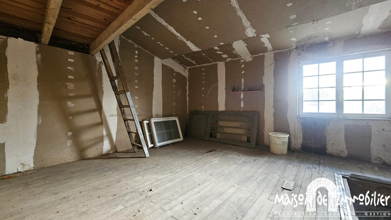 Maison - 93 m² - 4 pièces