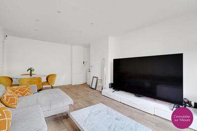 Appartement - 86 m² - 4 pièces