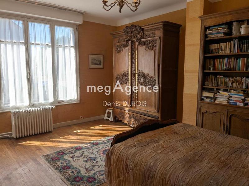 Maison - 286 m² - 12 pièces
