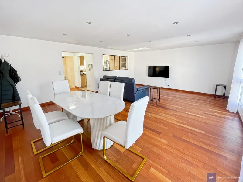 Maison - 166 m² - 6 pièces