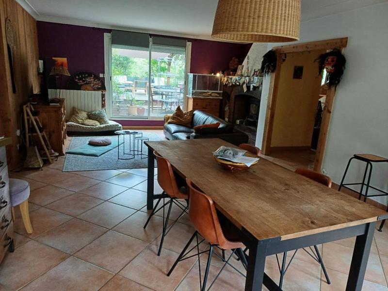 Villa - 200 m² - 8 pièces