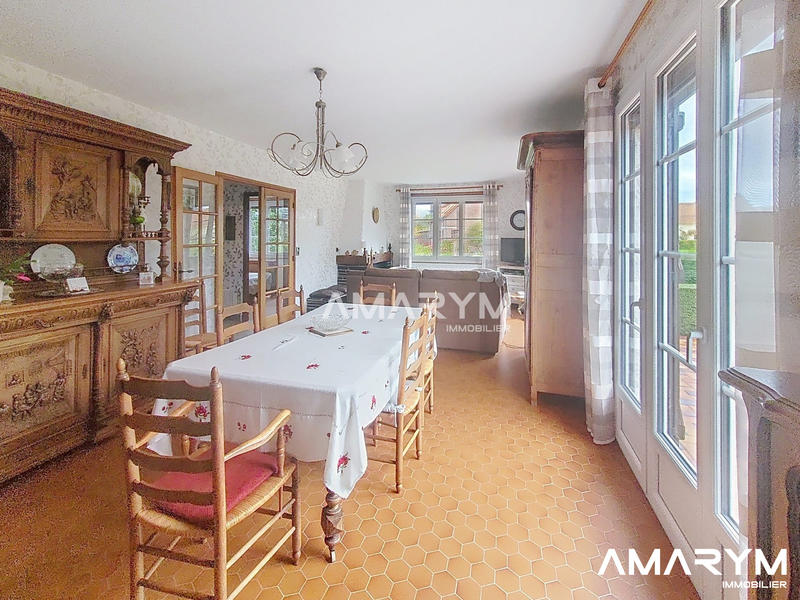 Maison - 180 m² - 6 pièces